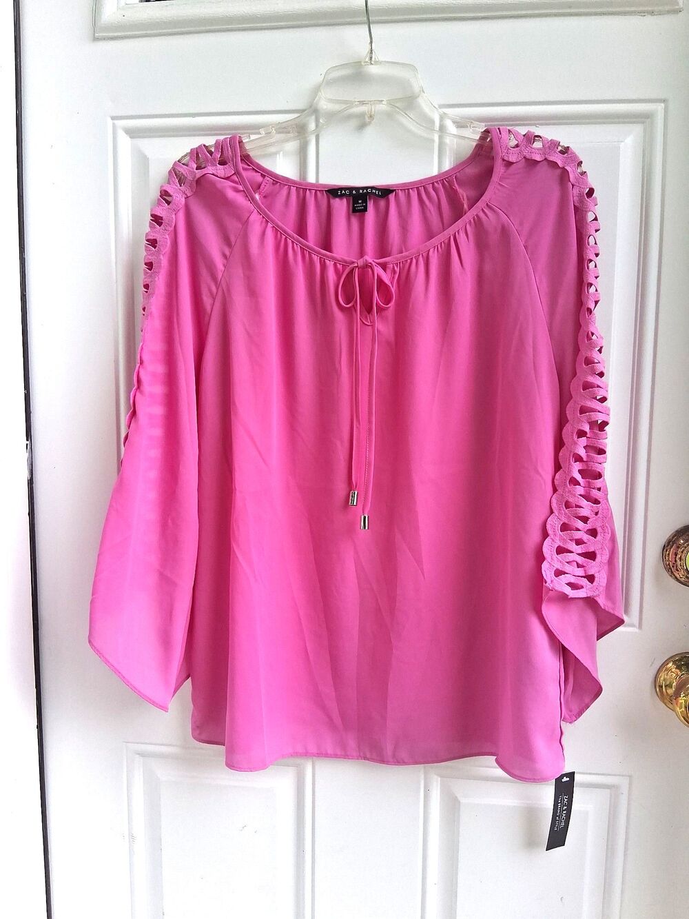 305 Women's Pink Zac & Rachel Medium Blouse with Cutout Sleeves NWT